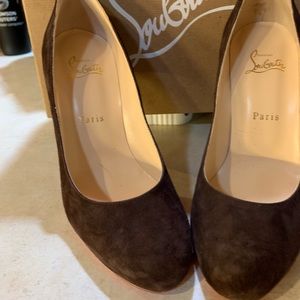 Christian Louboutin FiFi Brown Suede Pumps NIB
